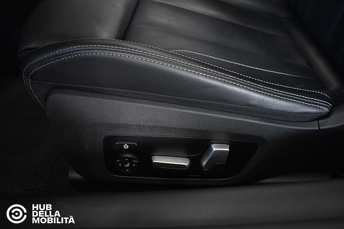 BMW M850i xDrive Cabrio